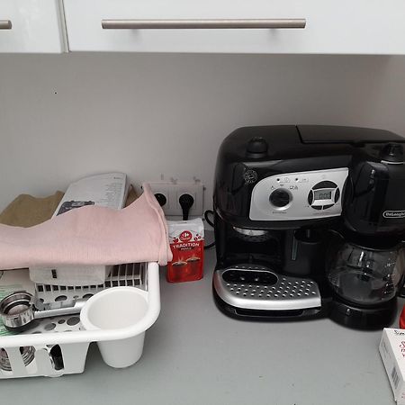 Pratique Et Calme Dans Centre De Evry Apartment Courcouronnes Екстериор снимка
