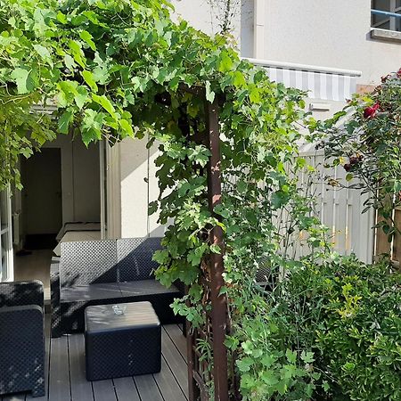 Pratique Et Calme Dans Centre De Evry Apartment Courcouronnes Екстериор снимка